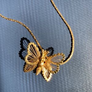 Stunning Vintage Gold Butterfly Necklace